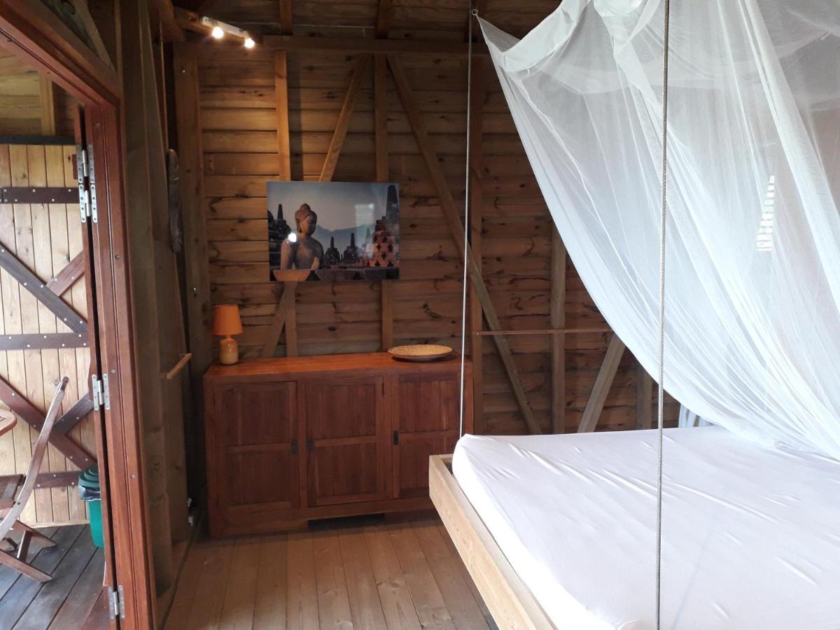 Ti Kaz Anoli Cottage En Bois Avec Vue Sur La Baie Terre-de-Bas Екстериор снимка