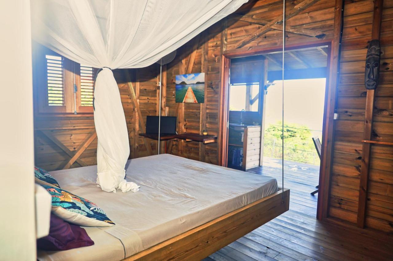 Ti Kaz Anoli Cottage En Bois Avec Vue Sur La Baie Terre-de-Bas Екстериор снимка